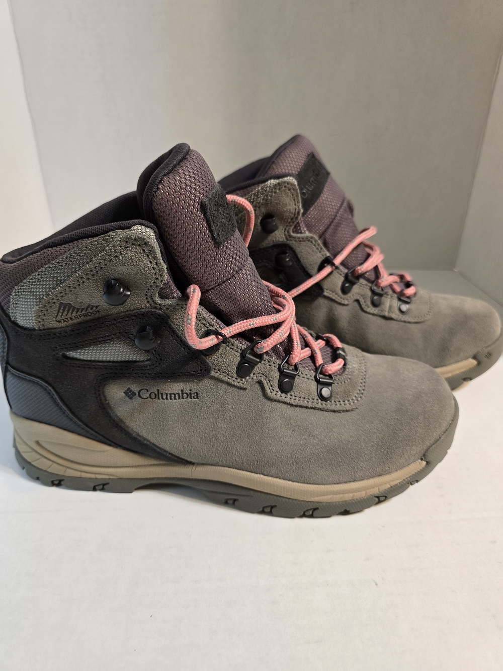 Columbia Women's Waterproof Hiking Boots in Gray with Pink Laces
